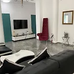 Villa Elie